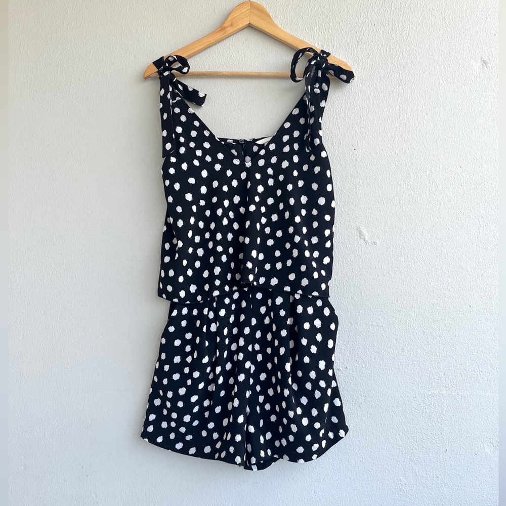 H&M | NWT Polka Dot Tie Shoulder Romper